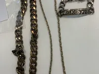 2 goudkoleurige kettingen en 1 zilverkleurige armband - afbeelding 4 van  7