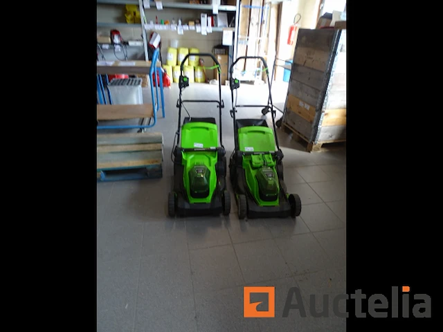 2 grasmaaiers draadloos gazon 2 x 24 v greenworks g24x2lm41k4x - afbeelding 4 van  11