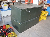 2 groen ijzeren kisten - afbeelding 3 van  5