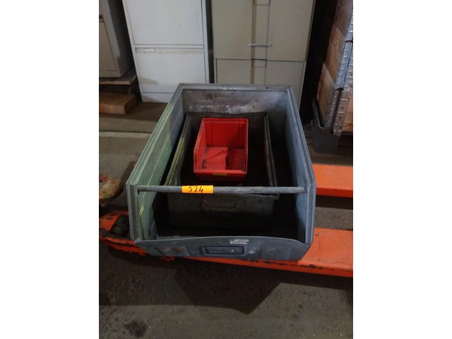 2 grote metalen bakken - afbeelding 1 van  3