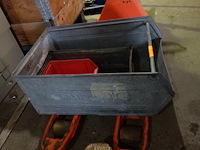 2 grote metalen bakken - afbeelding 3 van  3