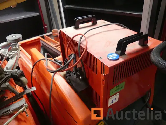 2 hako hakomatic b910 scrubbers - afbeelding 22 van  22