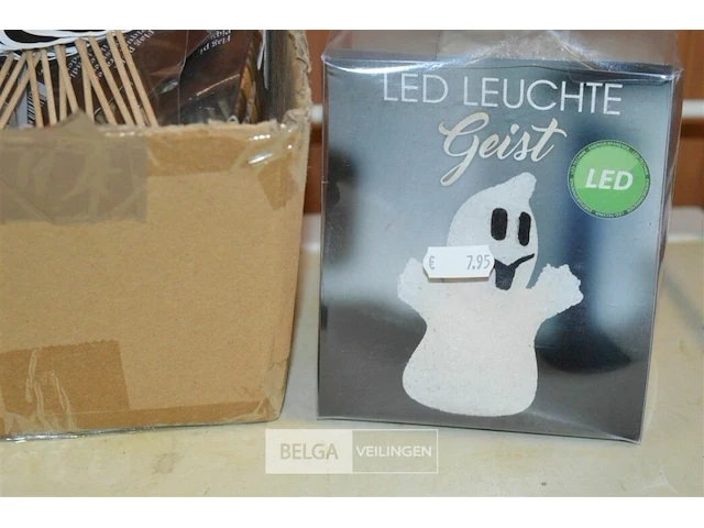2 halloween led lampjes en partij vlagprikkers - afbeelding 3 van  4