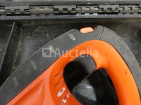 2 handgereedschap op batterijen - afbeelding 8 van  15