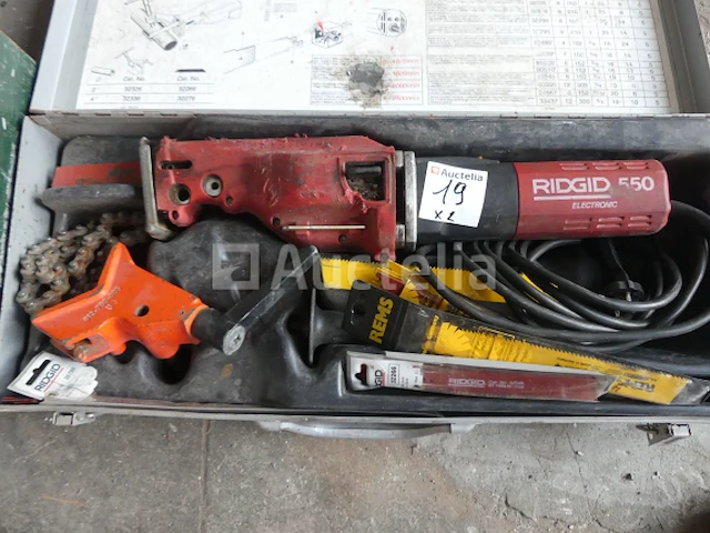 2 handgereedschap - afbeelding 4 van  9