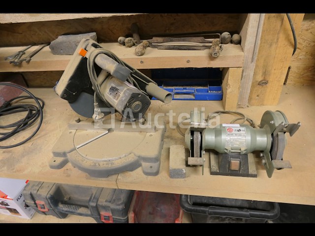 2 handgereedschap - afbeelding 1 van  6