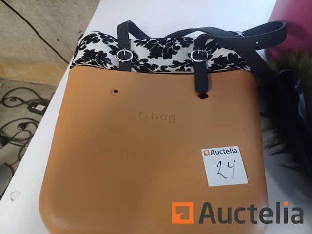 2 handtassen en accessoires obag - afbeelding 4 van  4