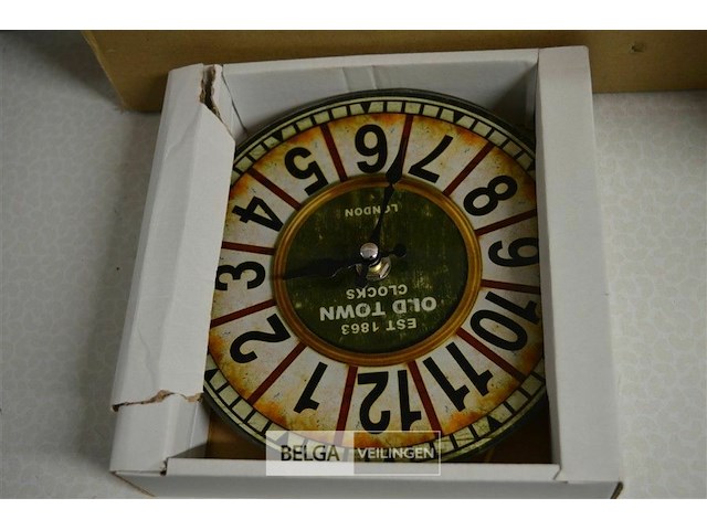 2 hangklokken - afbeelding 1 van  3