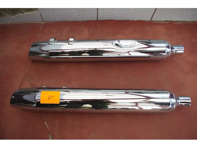 2 harley davidson uitlaten - afbeelding 1 van  2