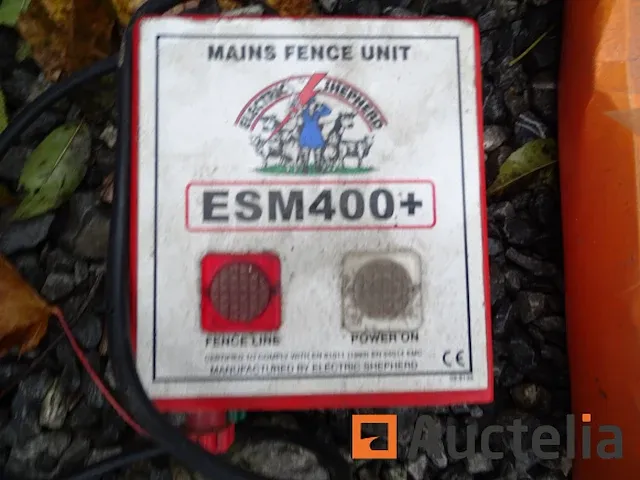 2 hek elektrificatoren, tape 200 m, staken, isolatoren, - afbeelding 5 van  17