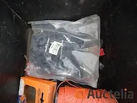 2 hek elektrificatoren, tape 200 m, staken, isolatoren, - afbeelding 9 van  17