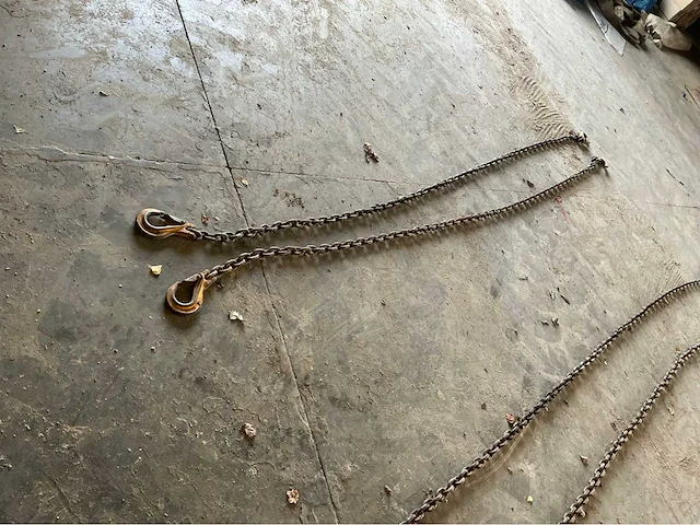 2 hijskettingen 3m20 overige aannemersmateriaal (2x) - afbeelding 1 van  1