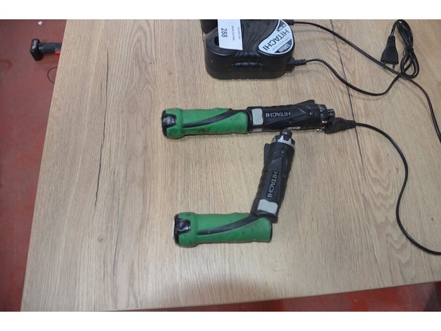 2 hitachi accu schroefmachines db3dl2 met 2 laders en 2 accu (b402) - afbeelding 4 van  5