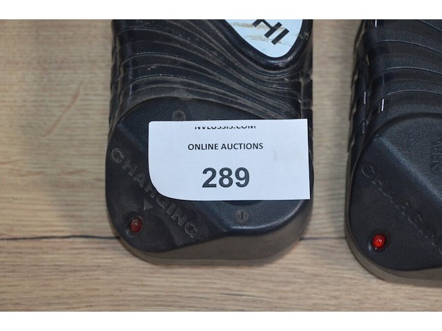 2 hitachi accu schroefmachines db3dl2 met 2 laders en 2 accu (b402) - afbeelding 2 van  4