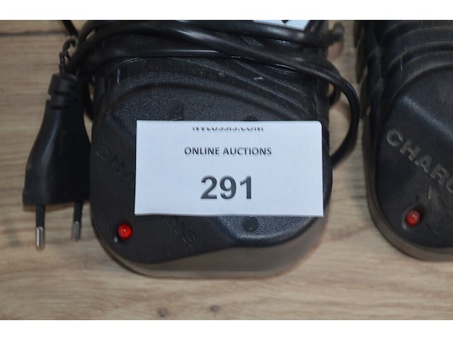 2 hitachi accu schroefmachines db3dl2 met 2 laders en 2 accu (b402) - afbeelding 1 van  5