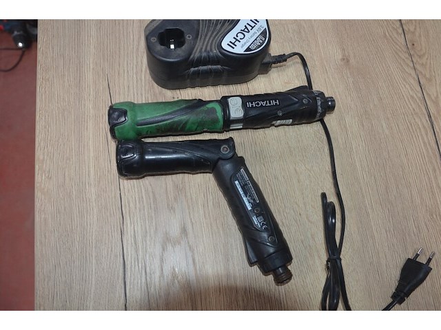 2 hitachi accu schroefmachines db3dl2 met 2 laders en 2 accu (b402) - afbeelding 3 van  5