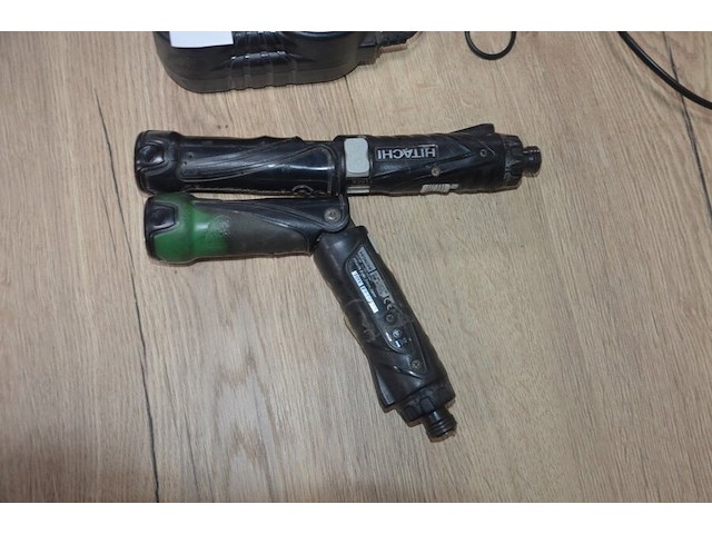 2 hitachi accu schroefmachines db3dl2 met 2 laders en 2 accu (b402) - afbeelding 3 van  5