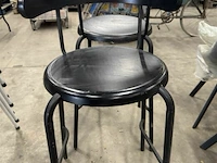 2 hoge stoelen - afbeelding 1 van  3