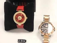 2 horloges versus versace - afbeelding 1 van  4