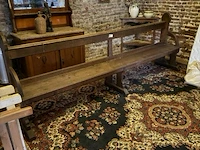 2 houten kerkbanken - afbeelding 1 van  3