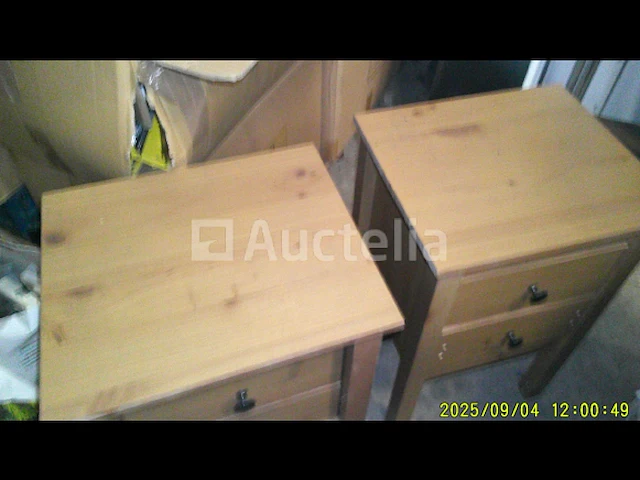 2 houten nachtkastjes - afbeelding 4 van  4