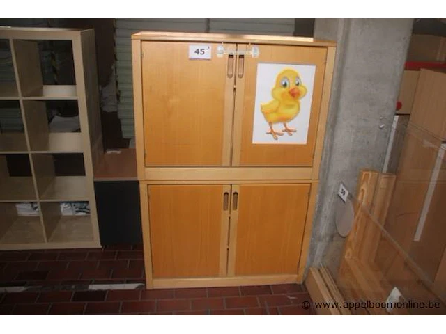 2 houten opbergkasten - afbeelding 1 van  1
