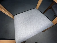 2 houten stoelen - afbeelding 6 van  8