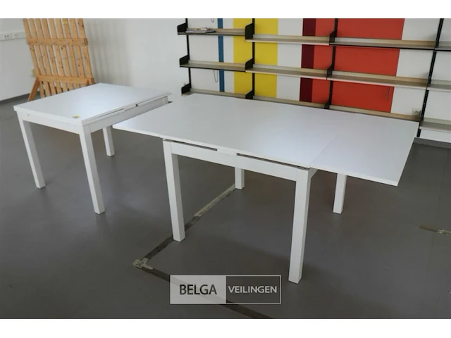 2 houten tafeltjes - afbeelding 1 van  3