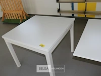 2 houten tafeltjes - afbeelding 2 van  3
