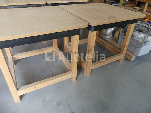 2 houten werktafels - afbeelding 4 van  5