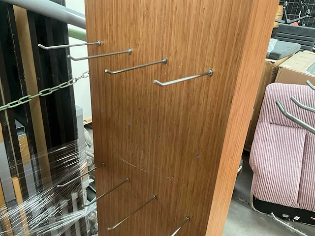 2 houten winkelzuilen polar star met haken - afbeelding 10 van  10