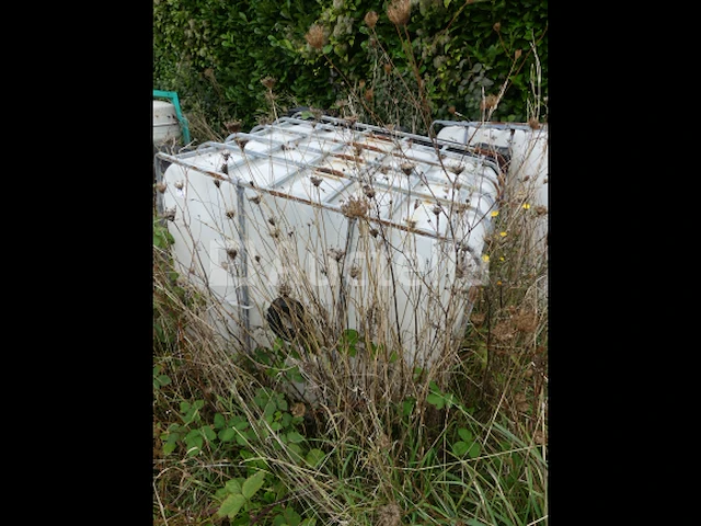 2 ibc-tanks - afbeelding 4 van  8