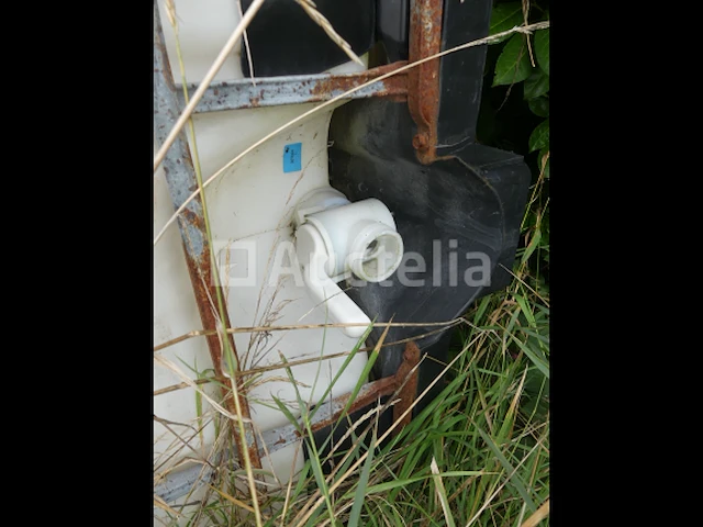 2 ibc-tanks - afbeelding 8 van  8