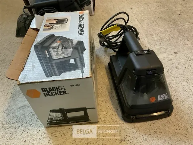 2 identieke behangafstomers black & decker bd1200 - afbeelding 3 van  6