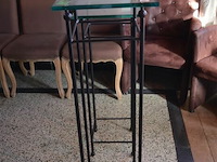 2 ijzeren bijzet tafels met glazen blad - afbeelding 1 van  3