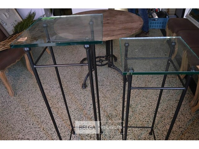 2 ijzeren bijzet tafels met glazen blad - afbeelding 2 van  3