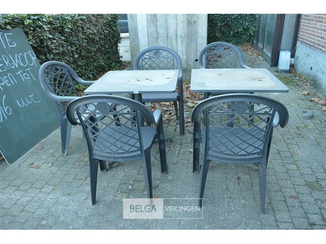 2 ijzeren tafeltjes + 5 stoelen bois le duc - afbeelding 1 van  6