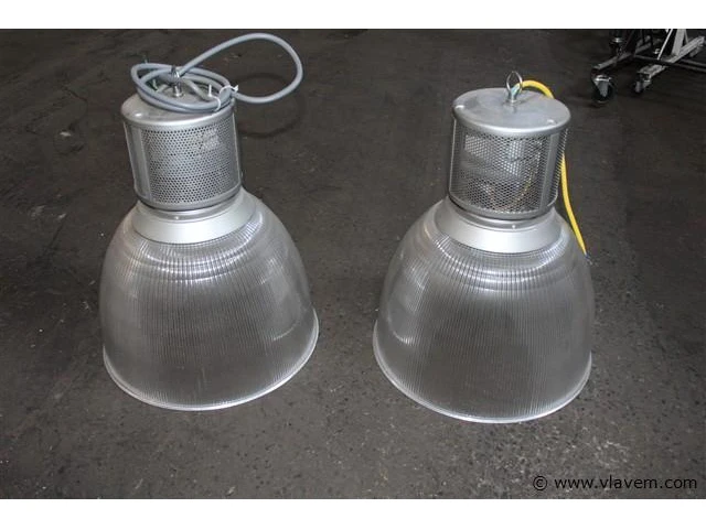 2 industriele hanglampen - afbeelding 1 van  1