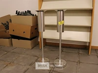 2 inox asbakken - afbeelding 1 van  3