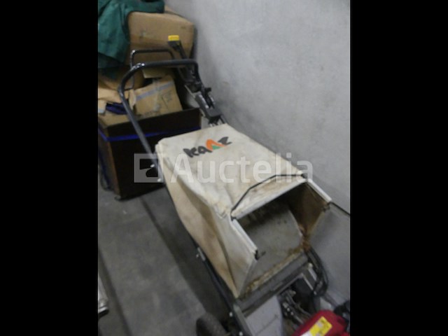 2 kaaz benzine grasmaaiers - afbeelding 7 van  11