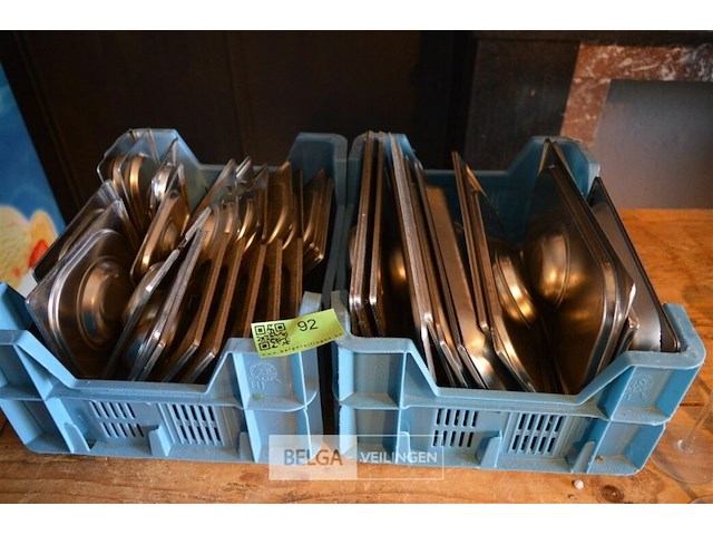 2 kisten met dekseltjes - afbeelding 1 van  3