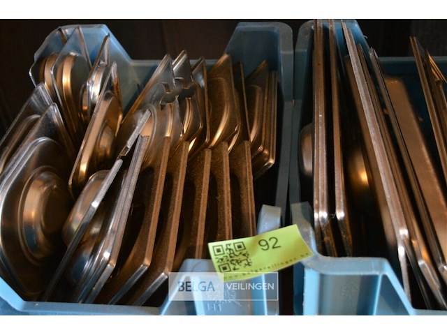 2 kisten met dekseltjes - afbeelding 2 van  3