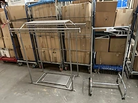 2 kledinghangrekjes - afbeelding 1 van  4