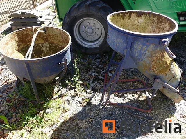 2 kleine betonnen cufa - afbeelding 6 van  6