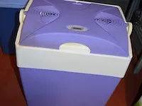 2 koelboxen , plastieken borden , lepels, bekers, enz - afbeelding 6 van  8