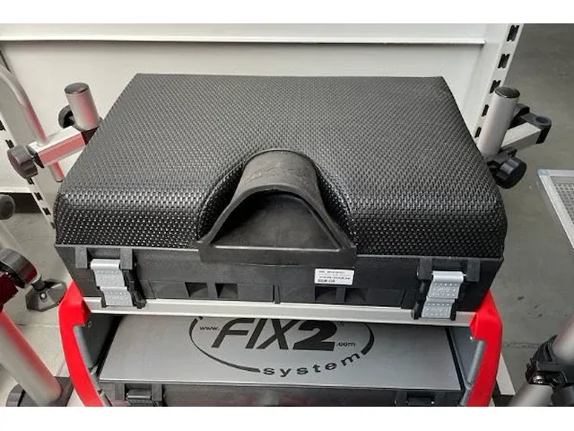 2 koffers fix2 op alu statief - afbeelding 2 van  9