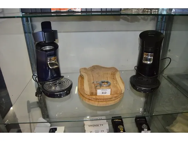 2 koffieapparaten senseo philips, 3 houten snijplanken - afbeelding 1 van  8