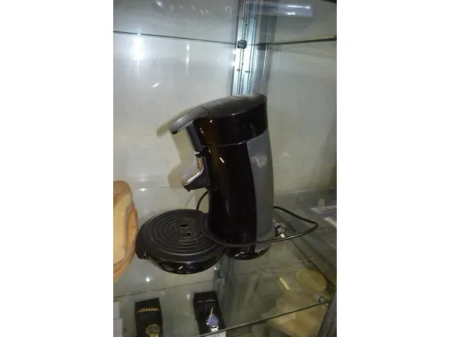 2 koffieapparaten senseo philips, 3 houten snijplanken - afbeelding 7 van  8
