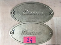 2 koperen plaatjes wc dames