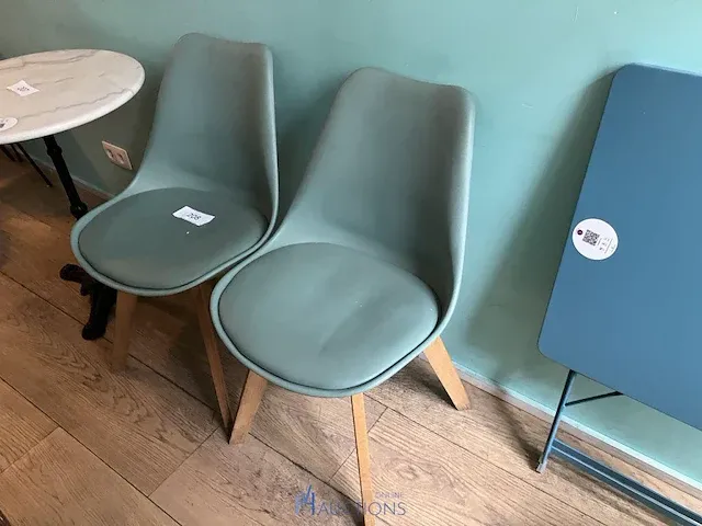2 kuipstoelen - afbeelding 1 van  4